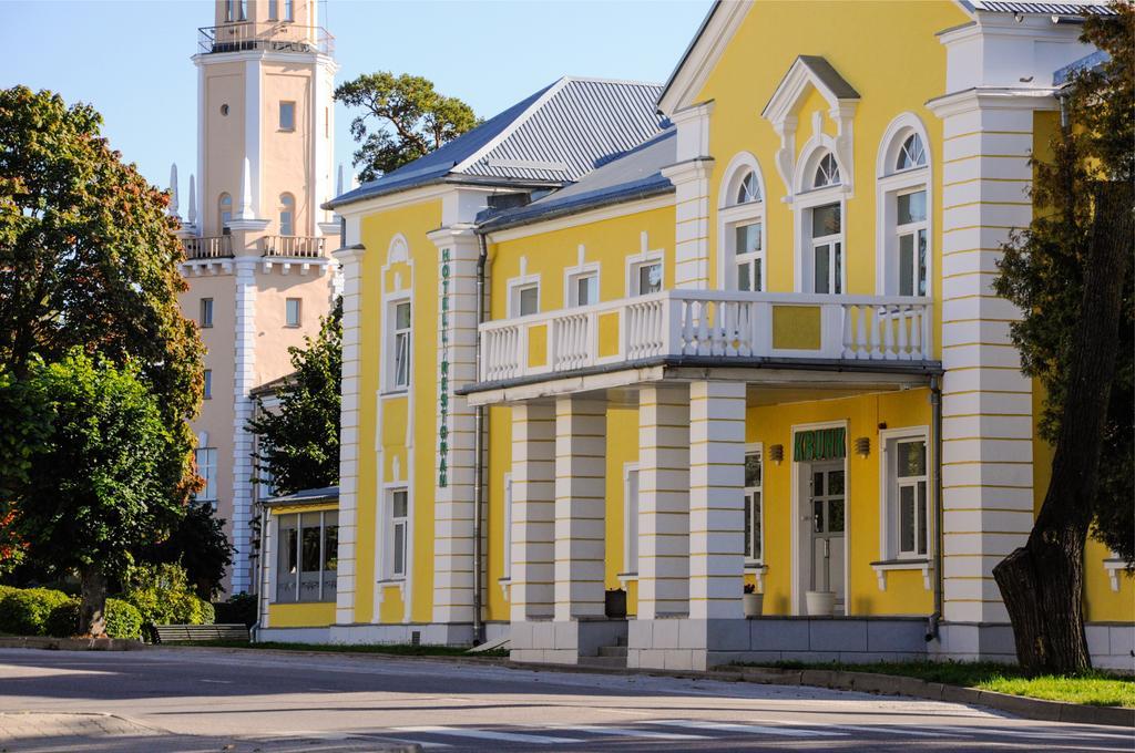 Hotel Krunk Sillamäe Exterior photo